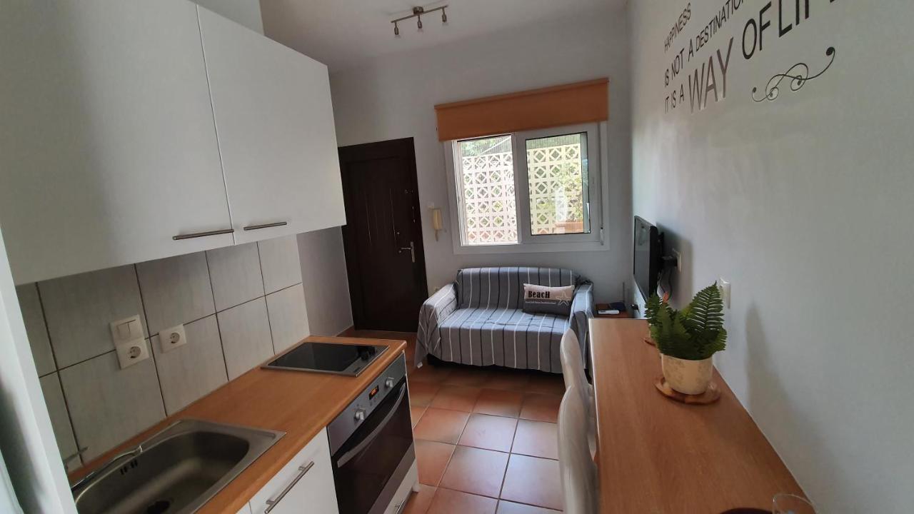 Cozy Seaside Studio In Lemos Vouliagmenis Афіни Екстер'єр фото